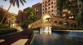 Гостиница Venetian Signature Resort Pattaya  Ампхое Бангламунг